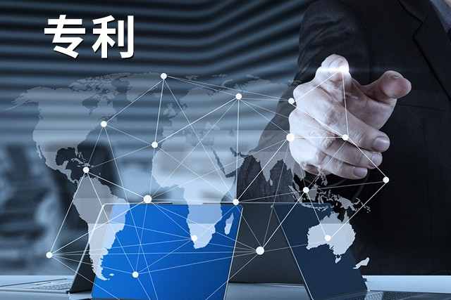 רǮ